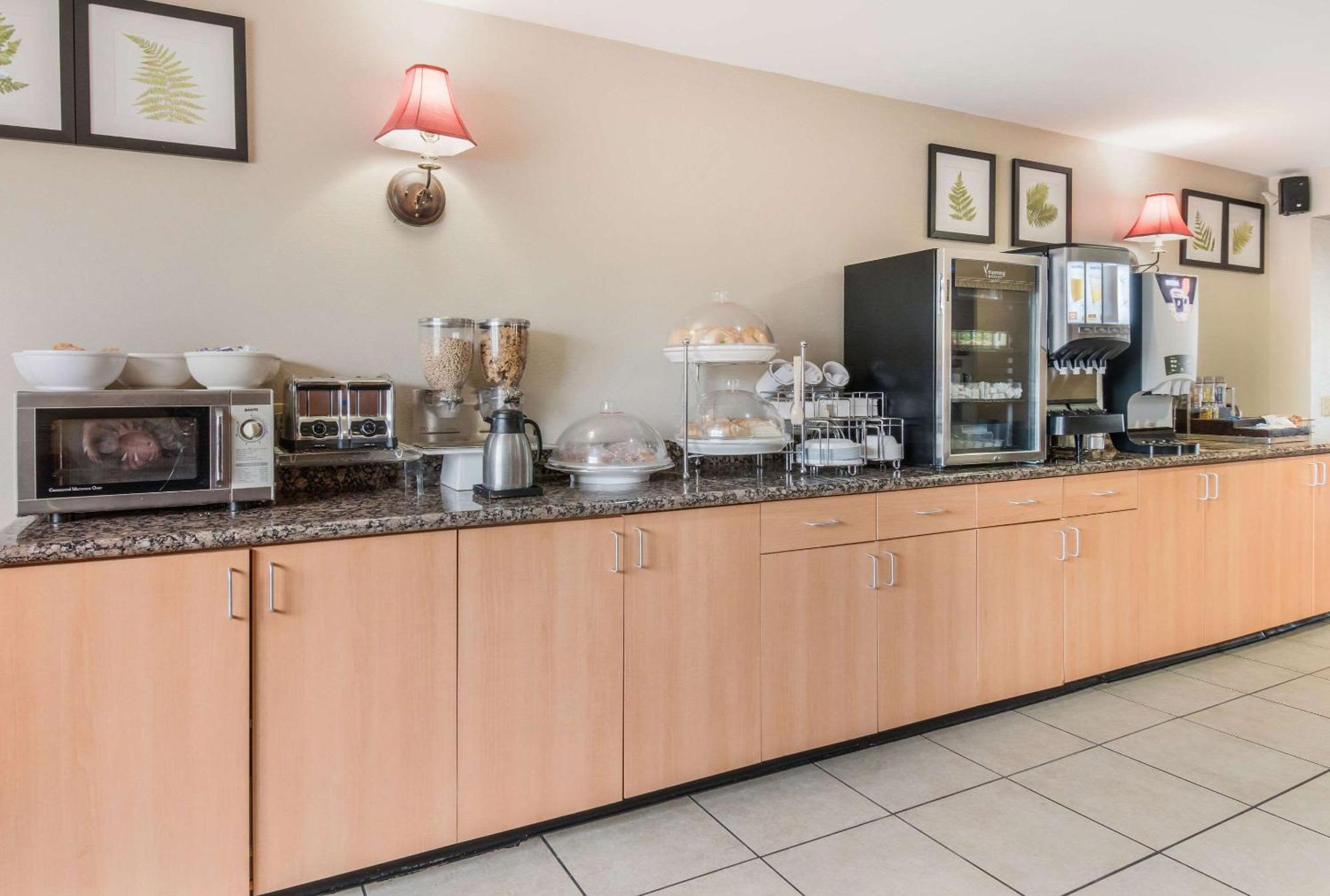 Sleep Inn & Suites Ронкс Экстерьер фото